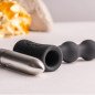 ROCKS-OFF Petite Sensations vibrierender Analplug mit Perlenstruktur – Bild 5