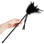 Czarna farba do ciała z piórkiem 40 cm marki Secretplay – zdjęcie 1