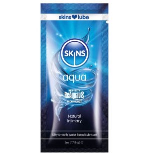 SKINS Aqua water-based lubricant 5 ml for a smooth feel – image 1