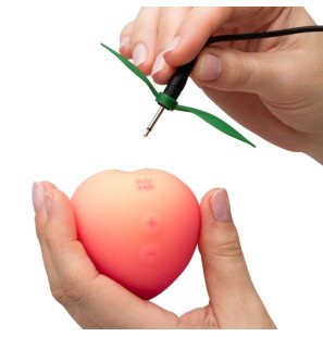 ROMP Pink Peach air-pressure clitoral stimulator for targeted stimulation – image 2